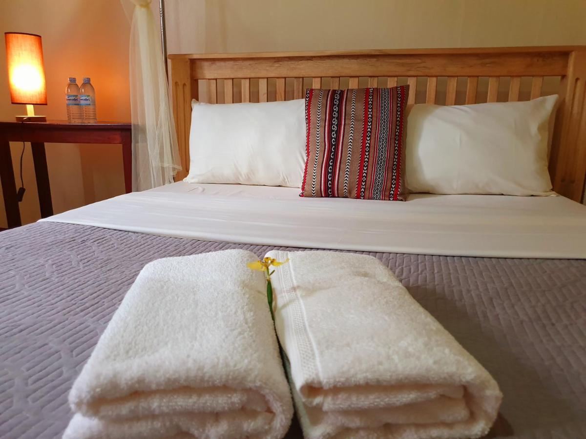 אנטבה Annas Bed And Breakfast מראה חיצוני תמונה