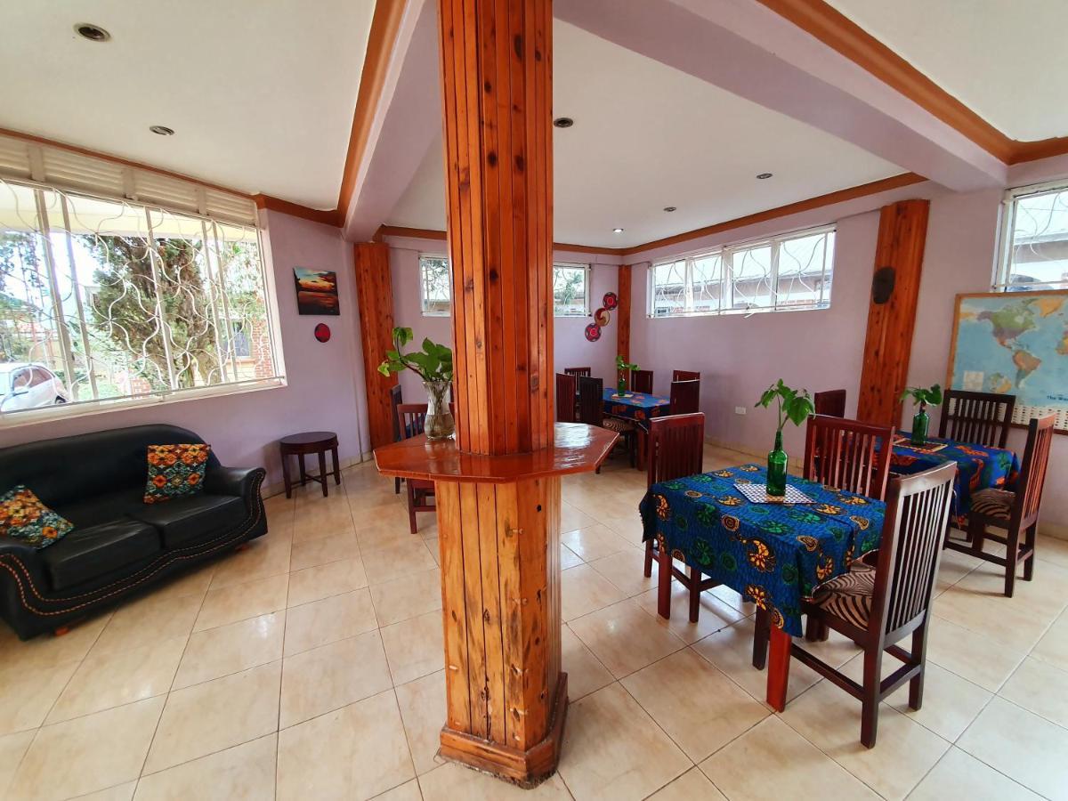 אנטבה Annas Bed And Breakfast מראה חיצוני תמונה